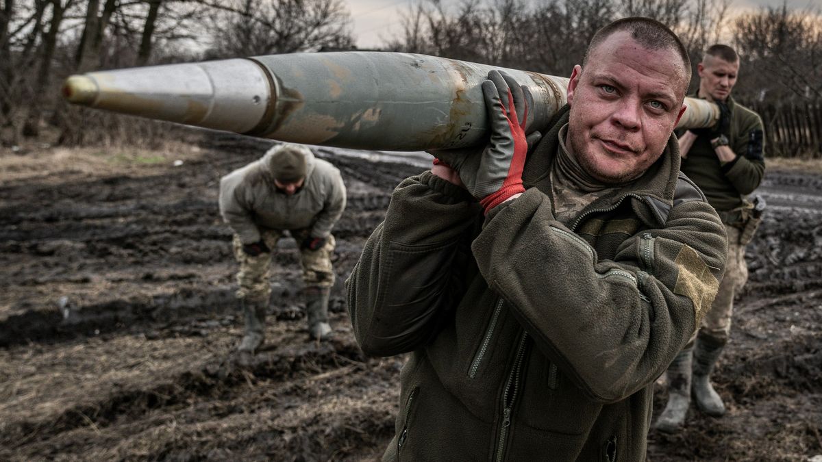 WSJ: Česko nakupuje munici pro Ukrajinu i od spojenců Ruska